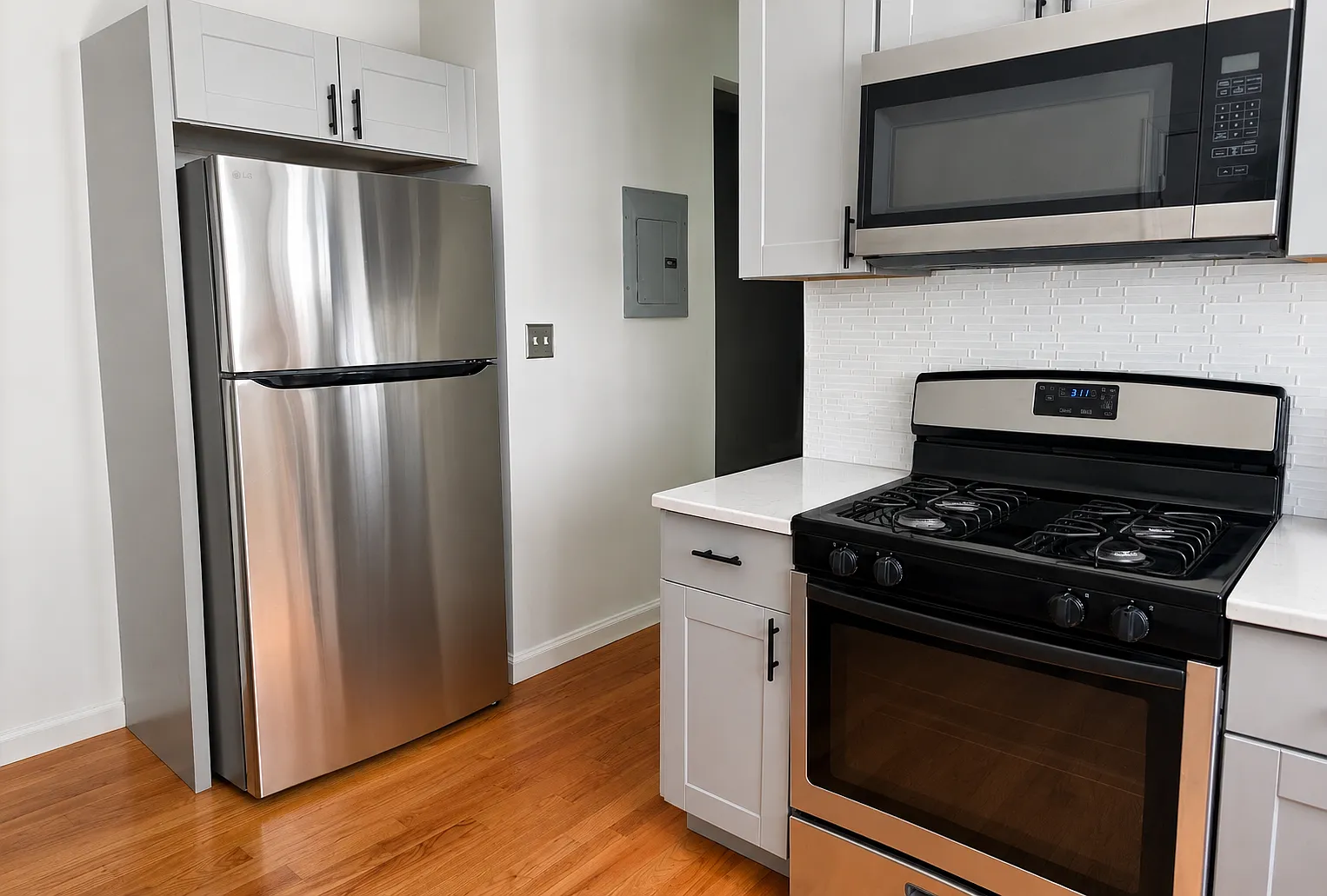 1 bed, 150 sqft, $1,200 — Photo 1