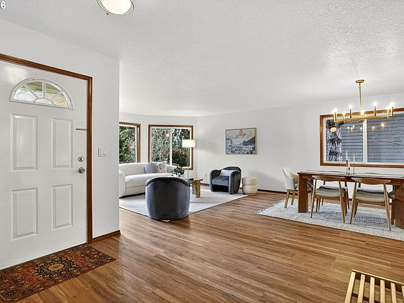 5th image of 15060 SE Diamond Dr