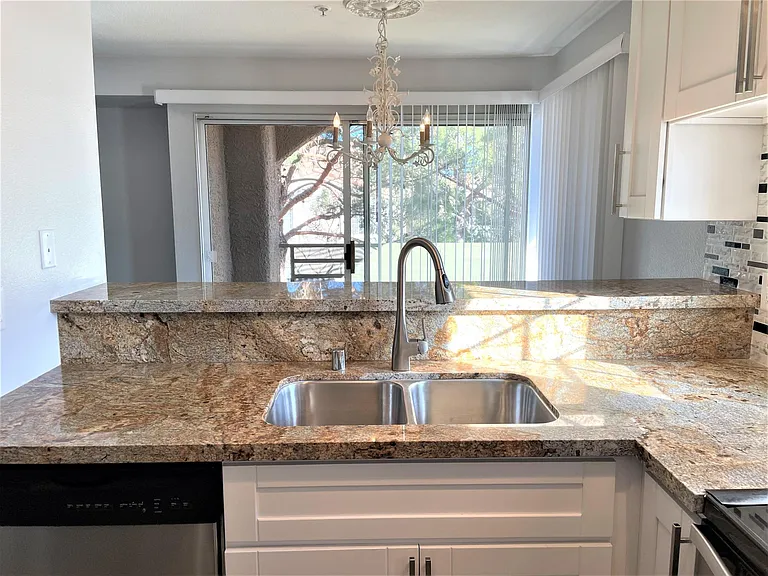 2111 Sealion Dr — Photo 35