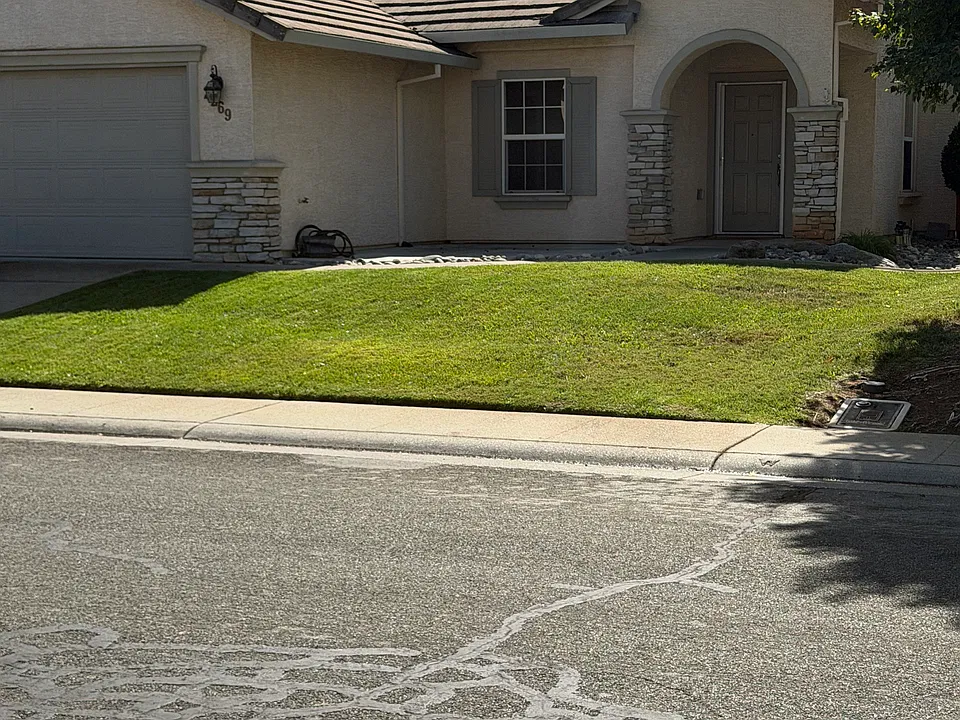 2269 Foxglove Way