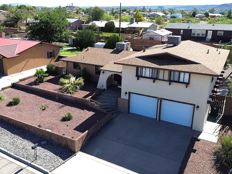 601 Sierra Vista Dr