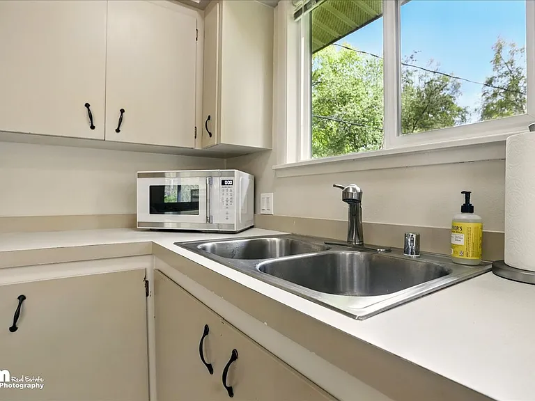 5305 Cope St #2 — Photo 12