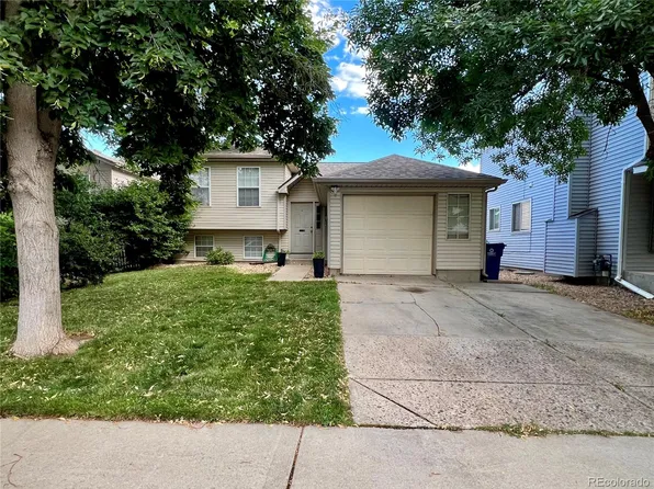 19034 E Carmel Circle, Aurora, CO 80011