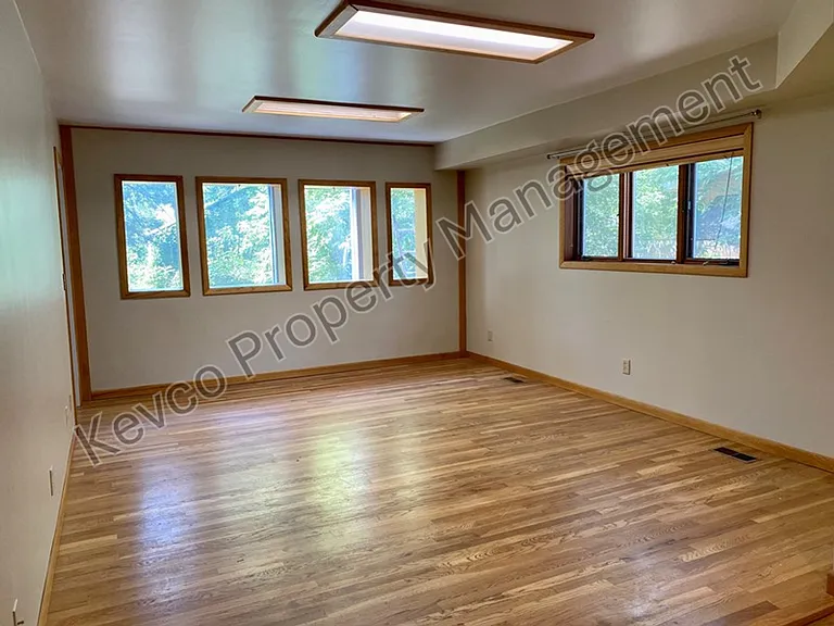 805 Laporte Ave — Photo 9