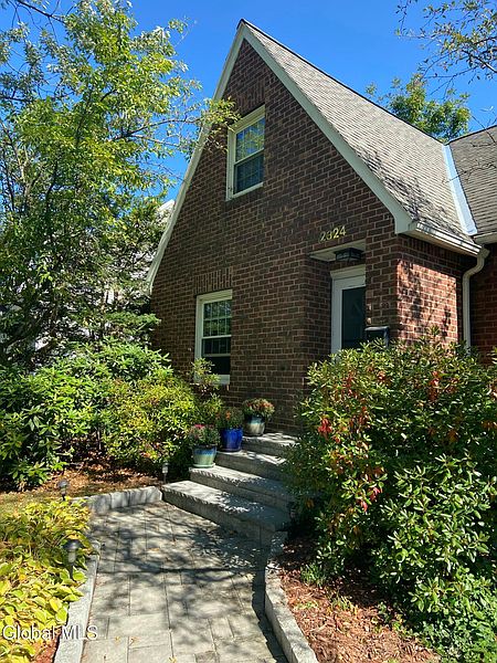 5th image of 2324 Niskayuna Drive