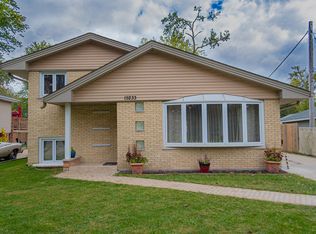 15233 Lavergne Ave, Oak Forest, IL 60452