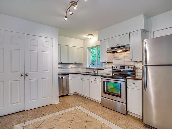 4th image of 13415 Challaburton Dr