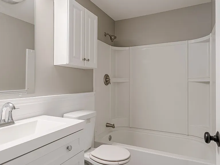 96 Afton St #96 — Photo 8