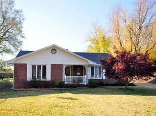 2216 E Cinderella St, Springfield, MO 65804