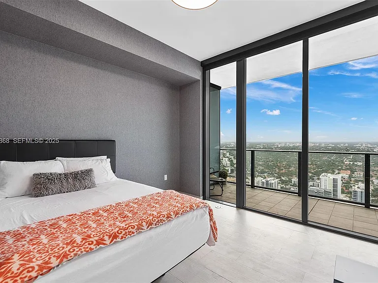 1000 Brickell Plz #Penthouse 5301 — Photo 22