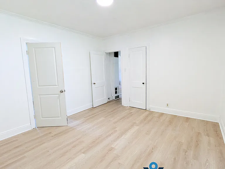 417 N Walnut St — Photo 14