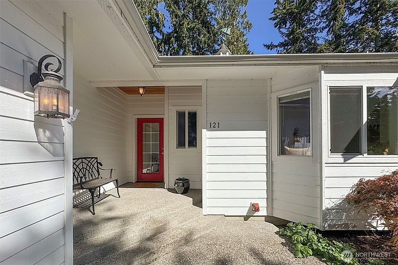 2nd image of 121 Harleman Drive