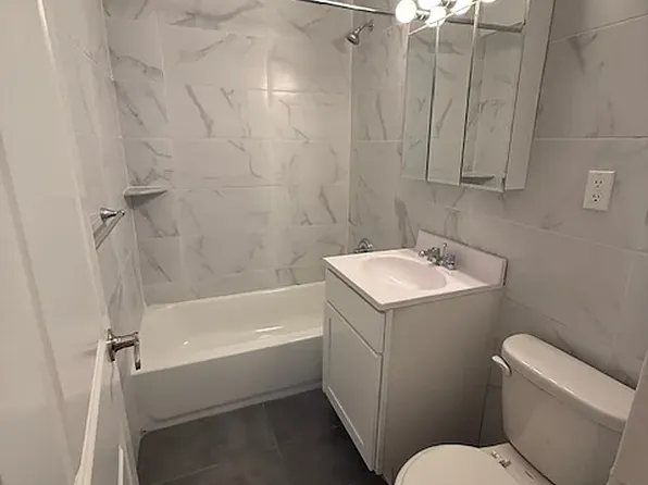 405 Westminster Road image 3 of 6