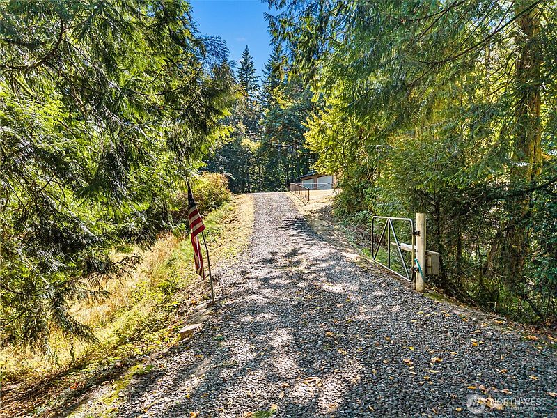 2nd image of 4562 SE Burley Olalla Road