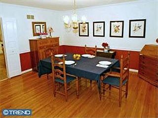 4th image of 53 Jacalyn Dr