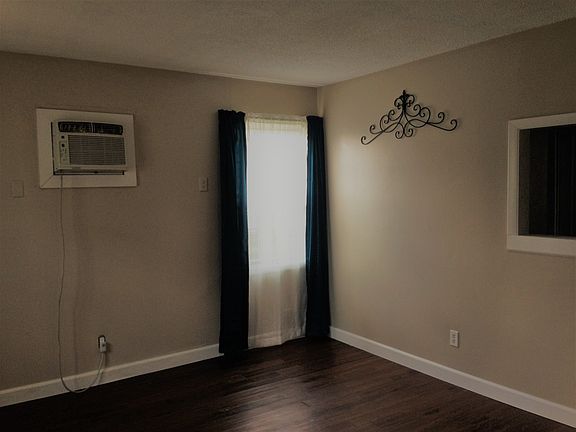 3rd image of 6100 E 152nd Ter