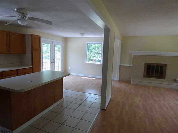 5th image of 101 Oakbourne Ave