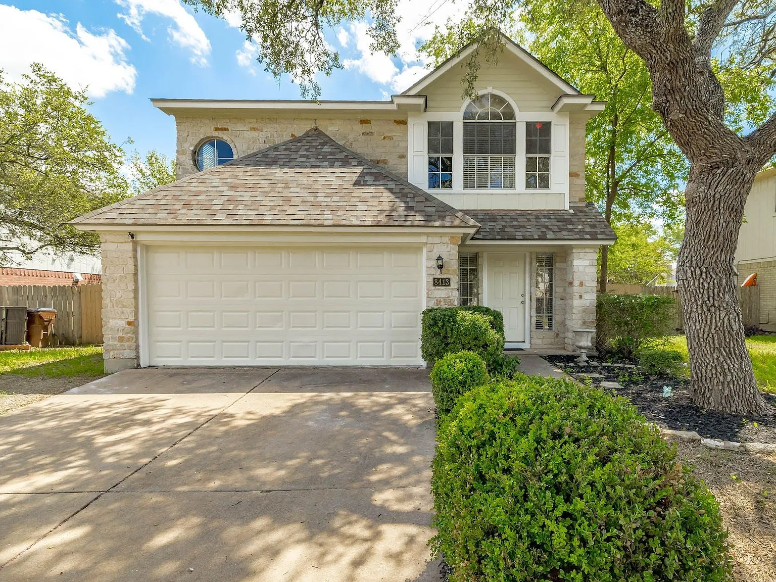 4 bed, 2.5 bath, 1802 sqft, $2,350 — Photo 1