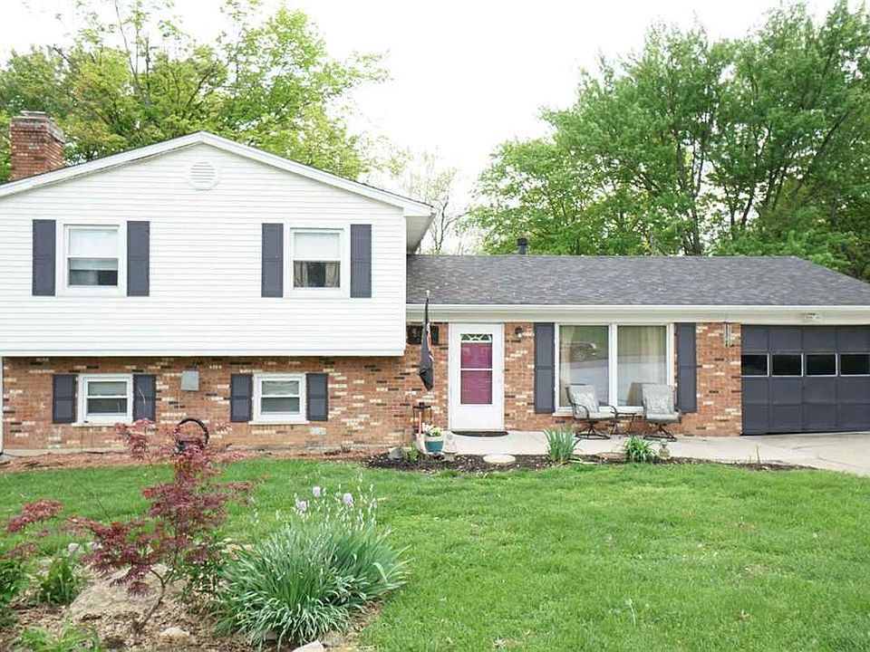 1st image of 5 Yealey Dr