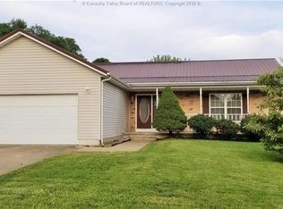 3004 Meadowbrook Dr, Point Pleasant, WV 25550