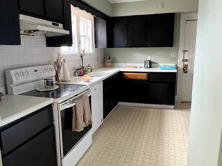 1903 E Wood Pl #1 — Photo 5