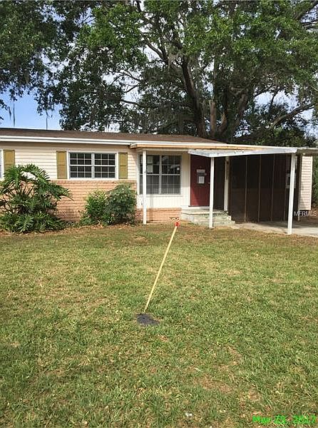 1st image of 1109 Oak Dr