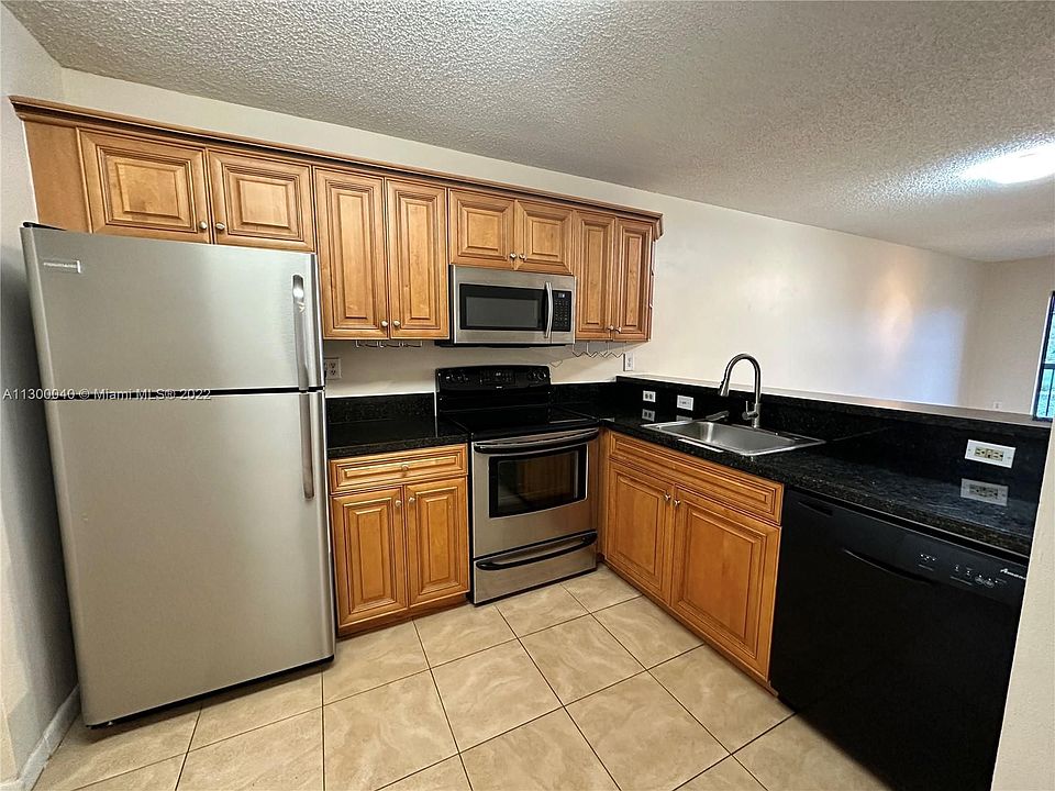 1st image of 9921 Nob Hill Pl #9921