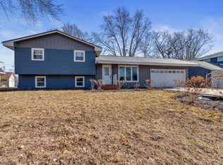 14790 Camero Ln, Rosemount, MN 55068