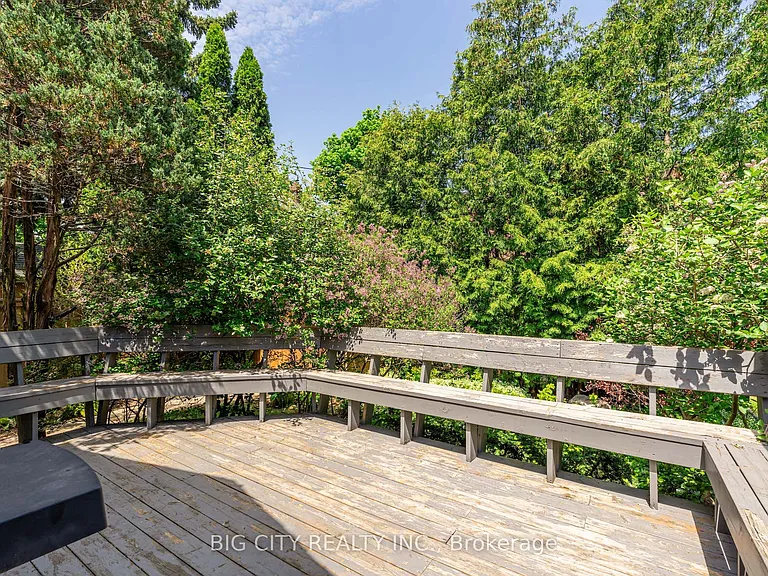 104 Donlea Dr — Photo 33