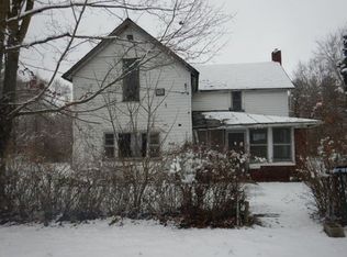 5741 Centre St, Delong, IN 46922