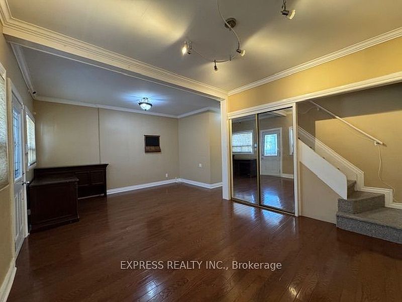 Toronto House for rent - 2 Bedrooms — photo 7