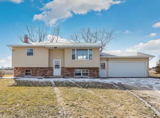 12005 Peterson Rd, Minooka, IL 60447