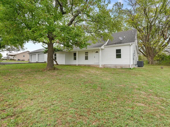 7308 N Farm Road 203, Strafford, MO 65757