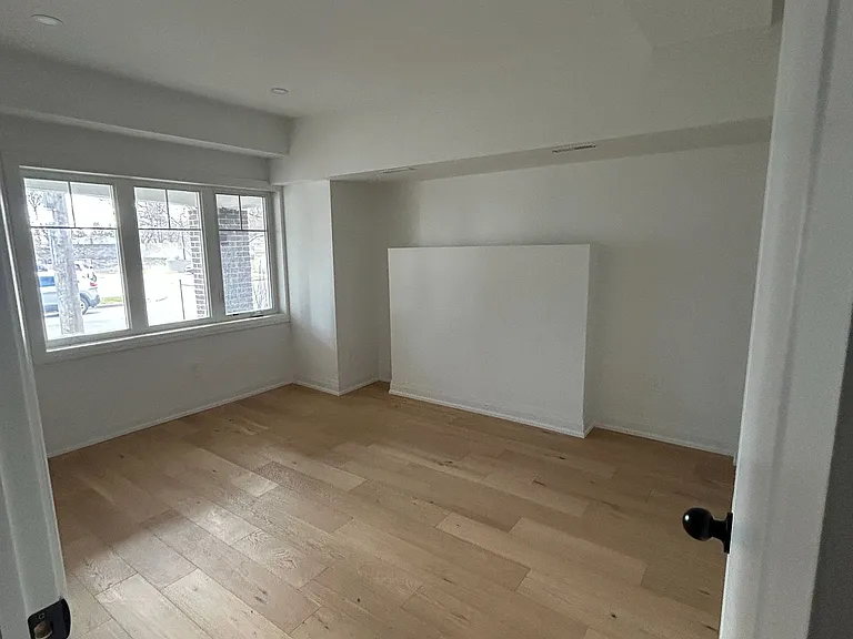 12 Franklin Ave #A — Photo 7