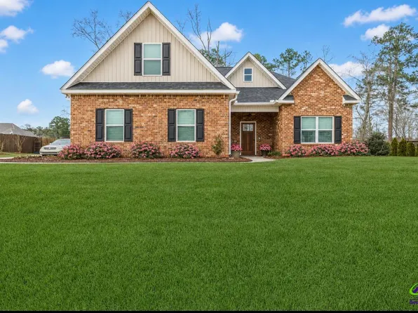 323 Willow Cove Ct, Lizella, GA 31052