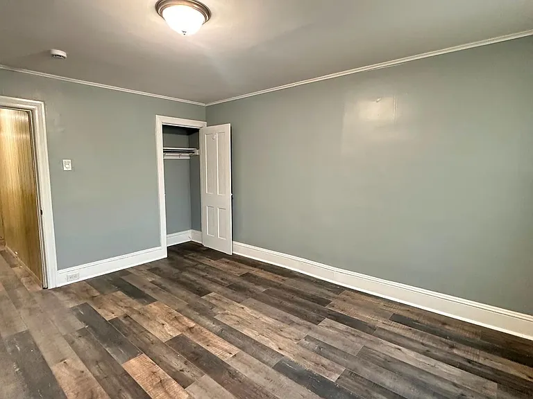 247 Morris Ave — Photo 8