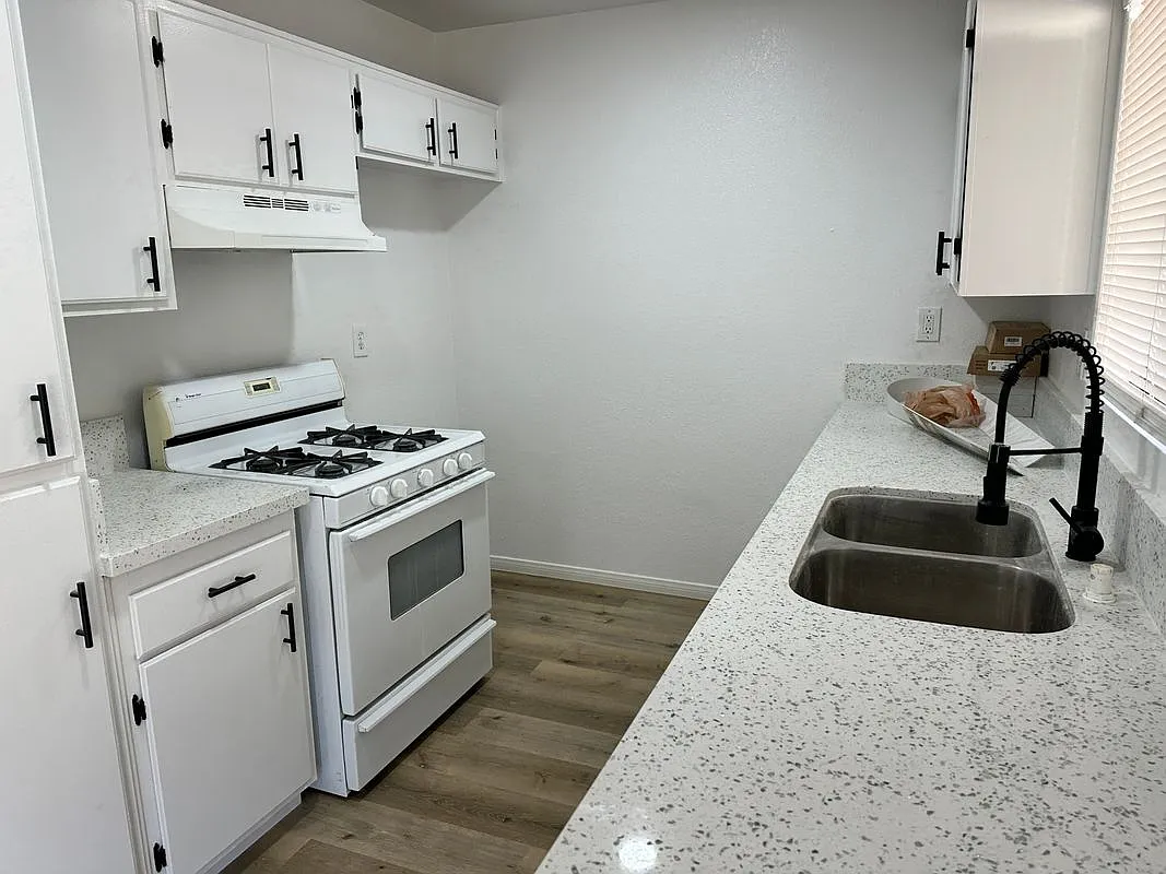 Building Photo - 17785 Carson Cir