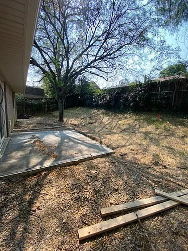 3209 Mirror Lake Dr Photo 1