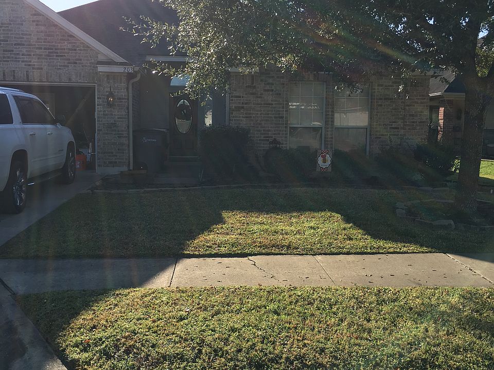 1st image of 203 Arabian Dr