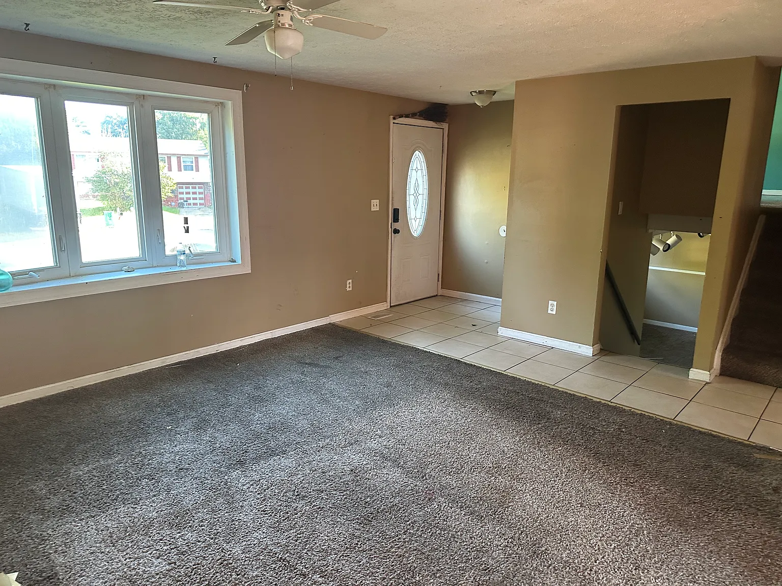 3 bed, 1.5 bath, 1500 sqft, $1,800 — Photo 3