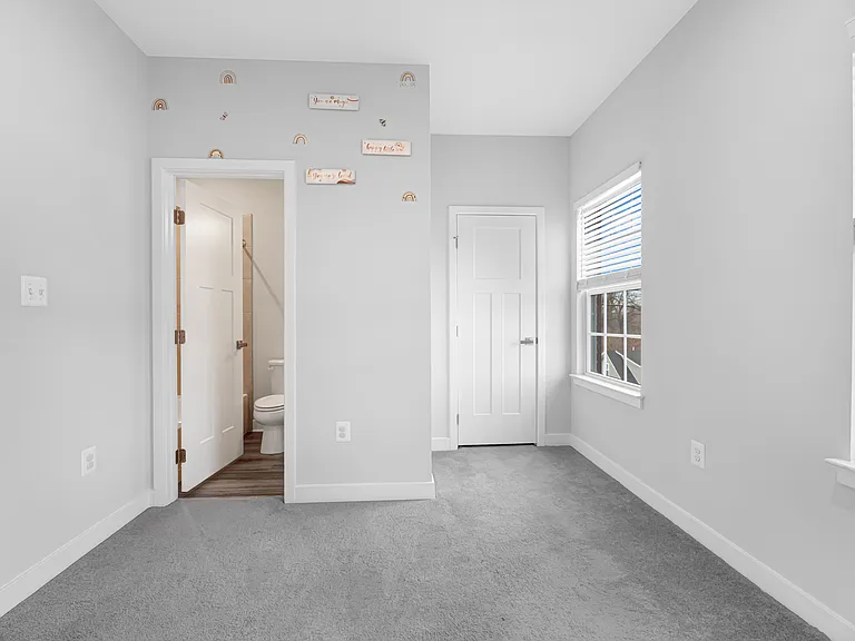 2460 James Bank Rd SE — Photo 13