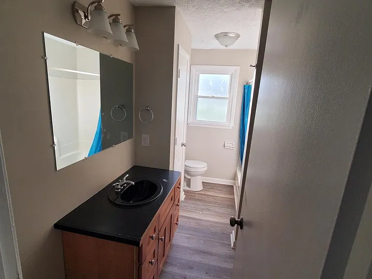 820 E Main St #822 — Photo 8