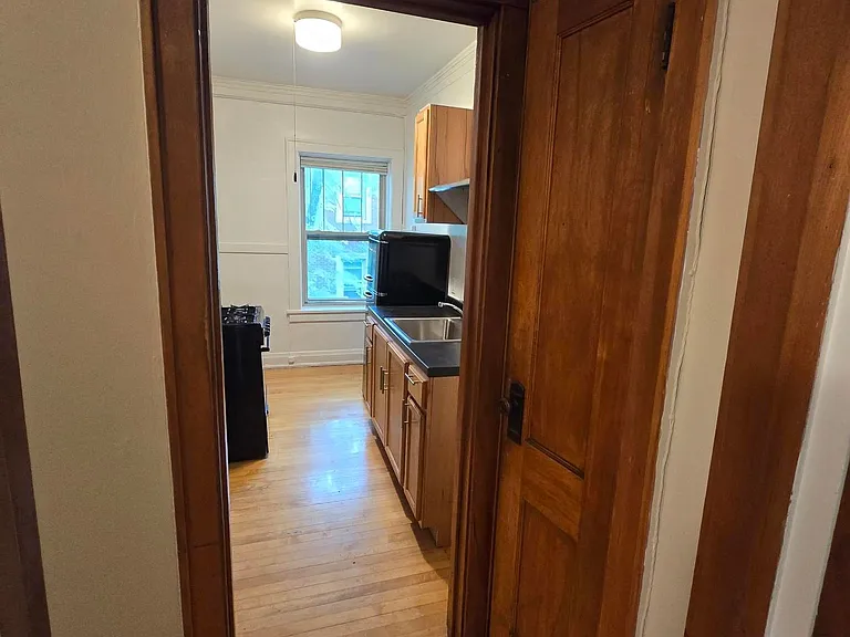 1 bed, 1.0 bath, 700 sqft, $1,095 — Photo 23