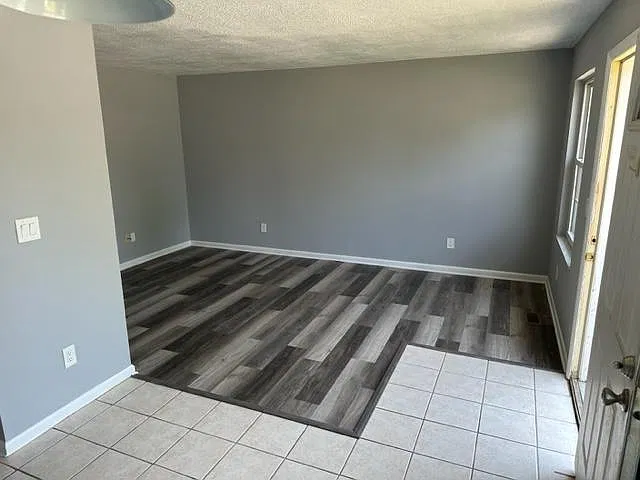 210 Orth Dr — Photo 10