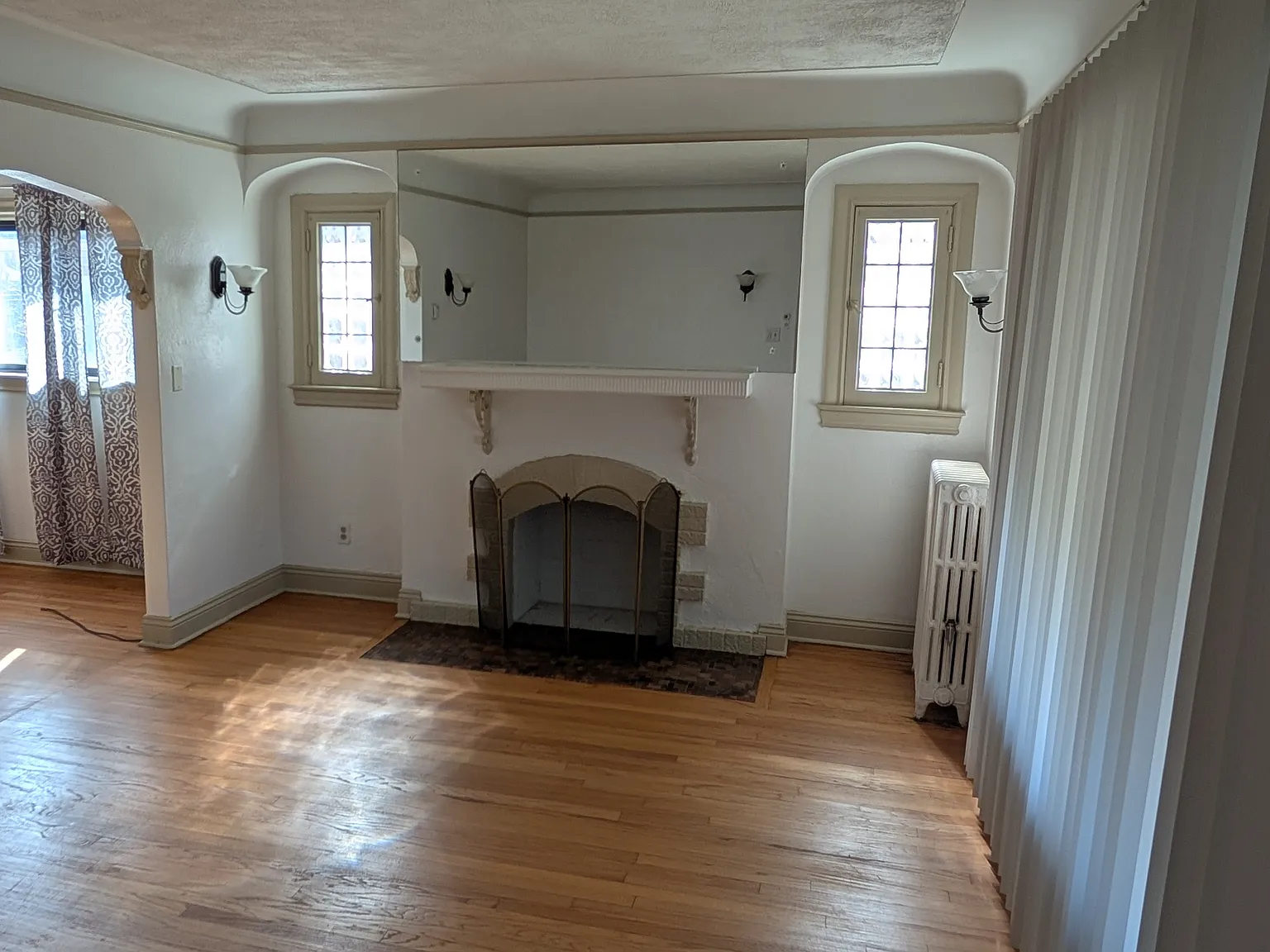 2 bed, 1000 sqft, $1,050 — Photo 4