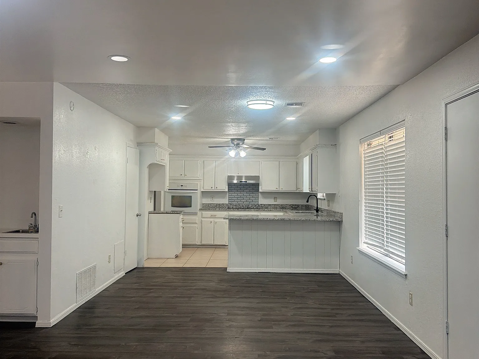 3 bed, 1744 sqft, $1,680 — Photo 3