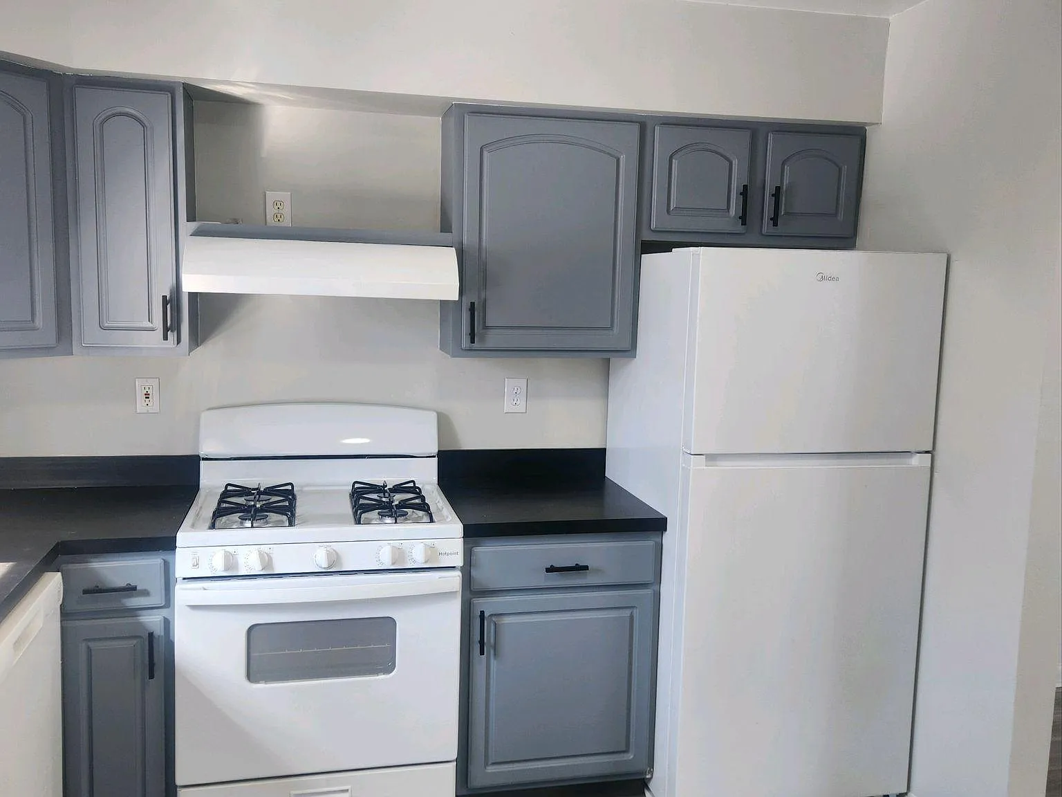 85 Church St — Photo 2