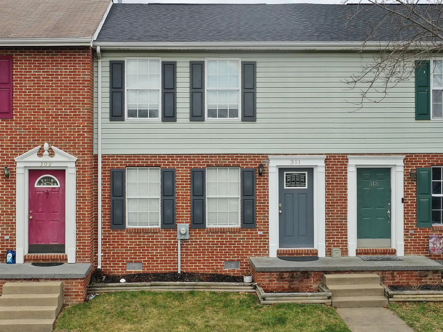 2 bed, 1.5 bath, 1120 sqft, $1,785 — Photo 1