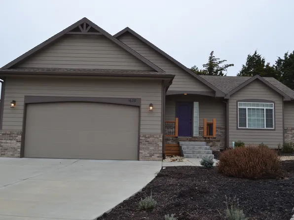 1629 Fishermans Ln, Manhattan, KS 66503