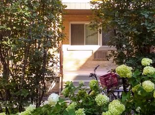 1929 Harrison St APT 1F, Evanston, IL 60201